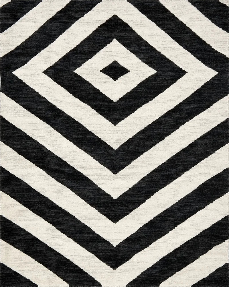 Bold Black White Diamond Zigzag Rug - Cutout View